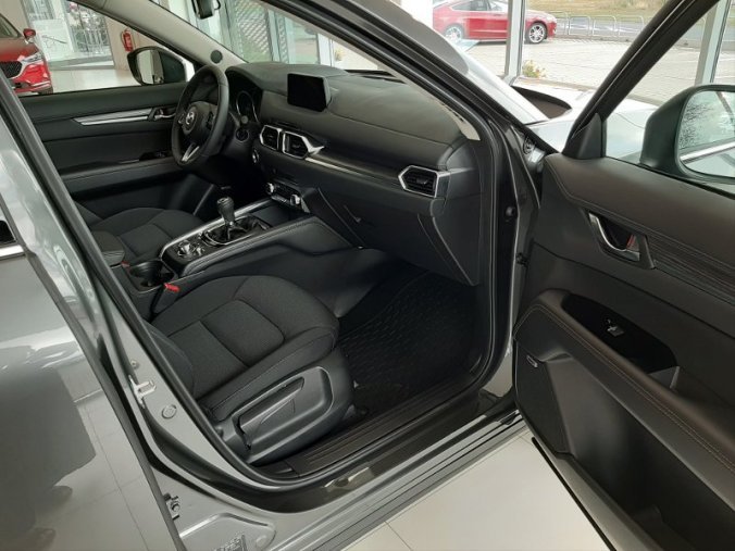 Mazda CX-5, 2,0 165k AWD, barva šedá