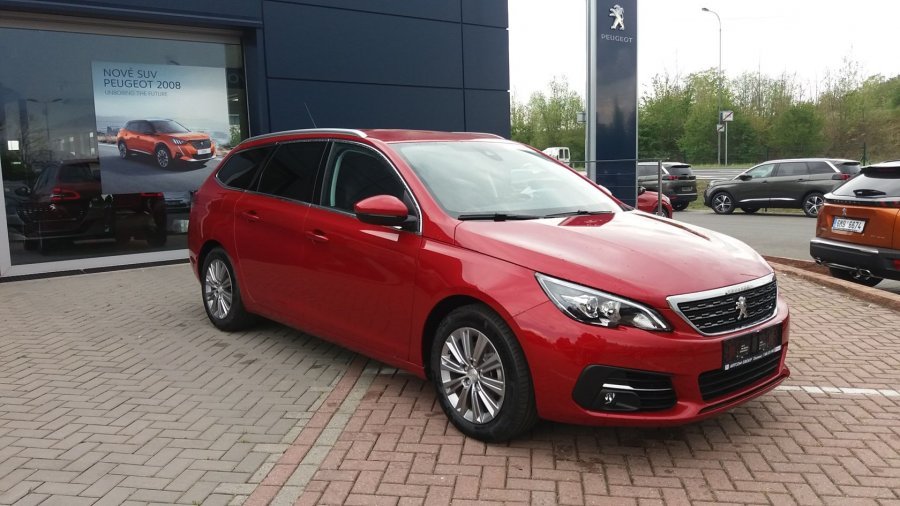 Peugeot 308, SW ALLURE 1.2 PureTech 130 S&S MAN6, barva červená