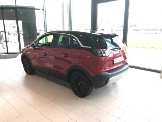 Opel Crossland X, Innovation 1.2T 81kW MT6, barva červená