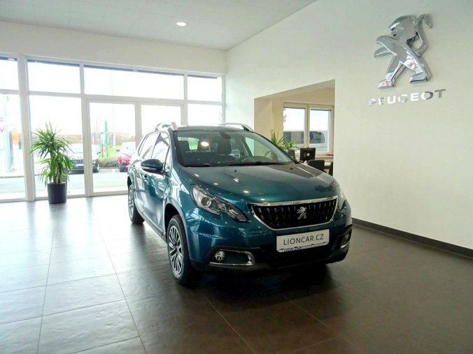 Peugeot 2008, ACTIVE 1.2 PureTech 82k, barva zelená