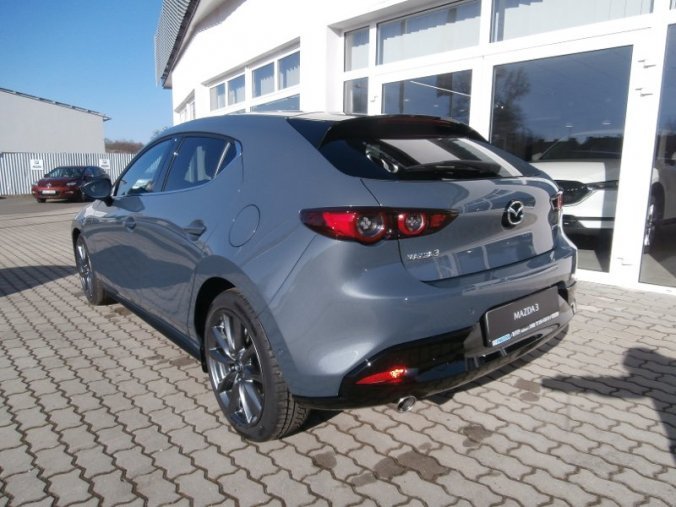 Mazda 3, Skyactiv GT 180, barva modrá