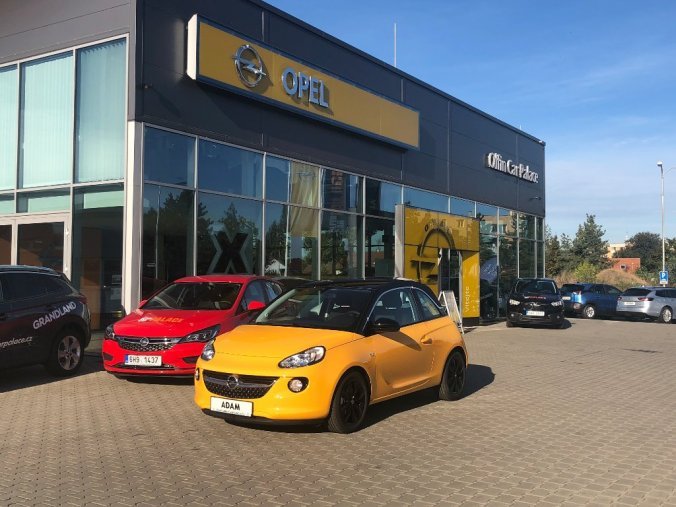 Opel Adam, ,, SMILE ,, 1.4 16v 64kW., barva oranžová