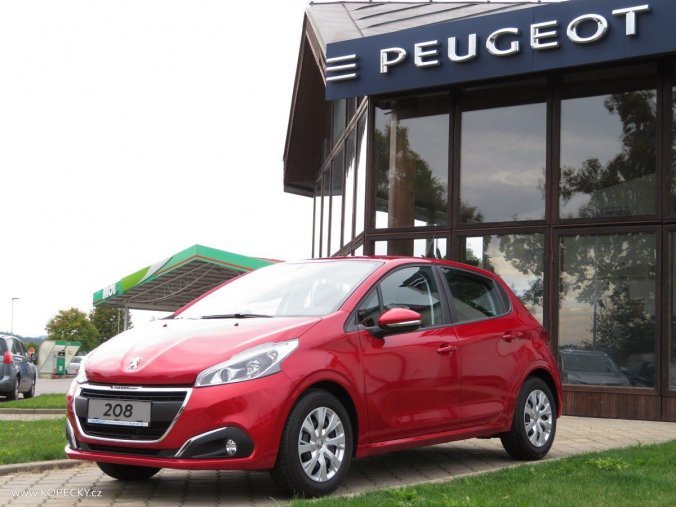 Peugeot 208, ACTIVE 1.2 PureTech 82k MAN5, barva červená