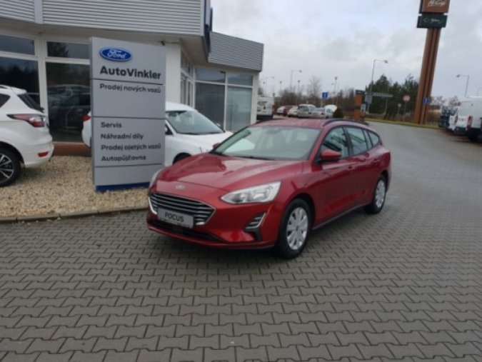 Ford Focus, 1.0 EcoBoost, barva červená