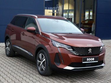 Peugeot 5008 - ALLURE 1,2PureTech 130k MAN6 + VÝHŘEV+NAVI 7/2021