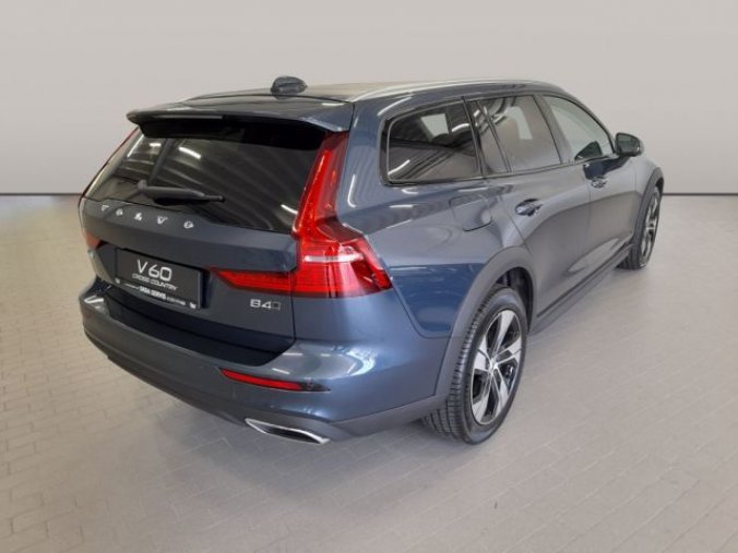 Volvo V60, B4 2.0L 197 HP CROSS COUNTRY P, barva modrá