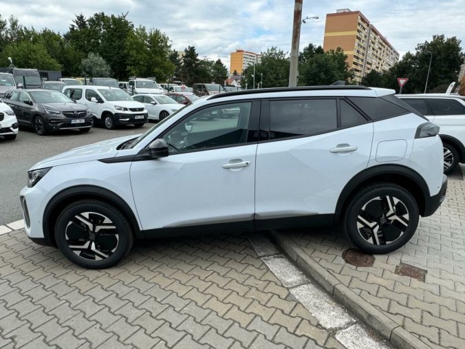 Peugeot 2008, Peugeot 2008 ALLURE - IHNED K ODBĚRU, barva bílá