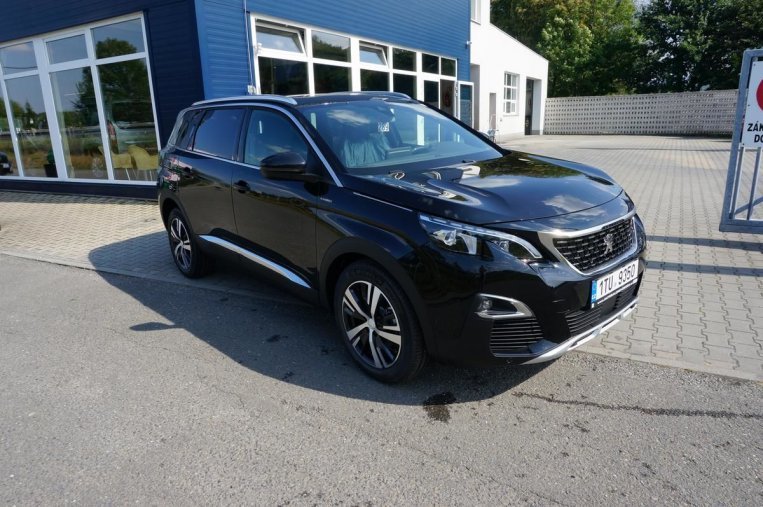 Peugeot 5008, GTLine 1.6 PureTech 180 EAT8, barva černá