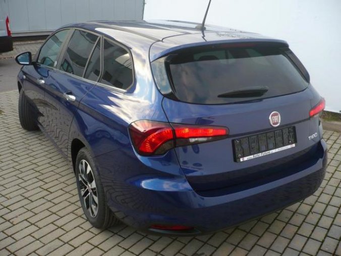 Fiat Tipo, SW 1.4 95k Mirror, barva modrá