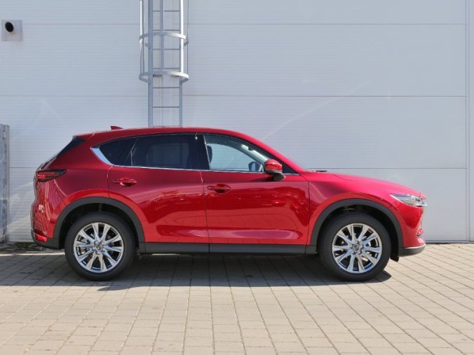 Mazda CX-5, 2,0 Skyactiv-G 121kW/165k 6MAN, barva červená