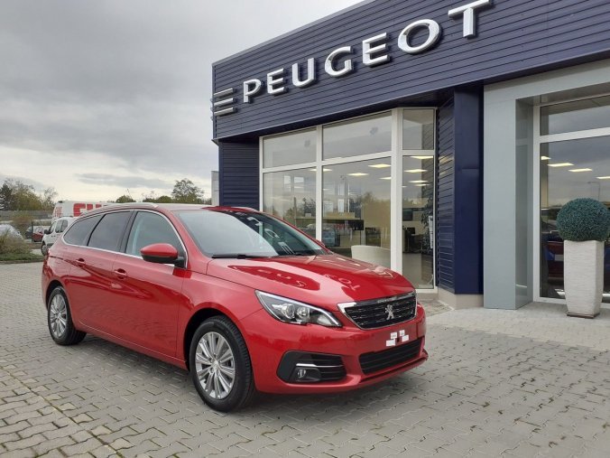 Peugeot 308, SW Allure 1,5 BlueHDI 130k, barva červená