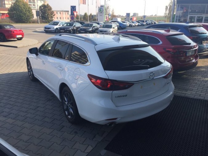 Mazda 6, 2,0 Skyactiv-G145, barva bílá