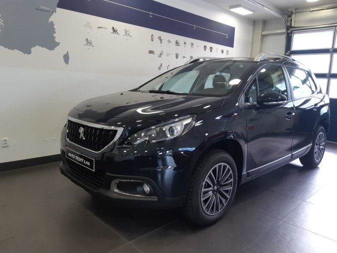 Peugeot 2008, ACTIVE 1.2 PureTech 130k, barva šedá