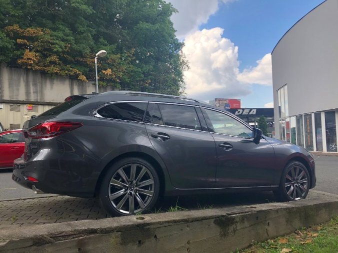 Mazda 6, 2.5i G 194K, barva šedá