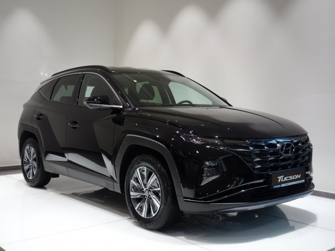 Hyundai Tucson, 1,6 T-GDi 110 kW (95 NAT) 6 st. man 4×4, barva černá