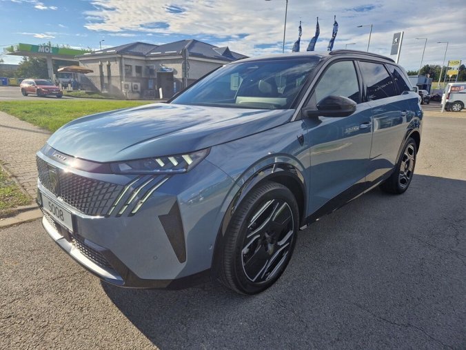 Peugeot 5008, Peugeot 5008 GT Elektromotor 157 kW / 210 k (Baterie 73 kWh), barva modrá