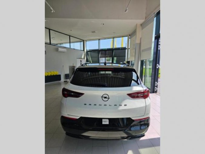 Opel Grandland X, GS Line 1.2Turbo AT8 (96kW), barva bílá