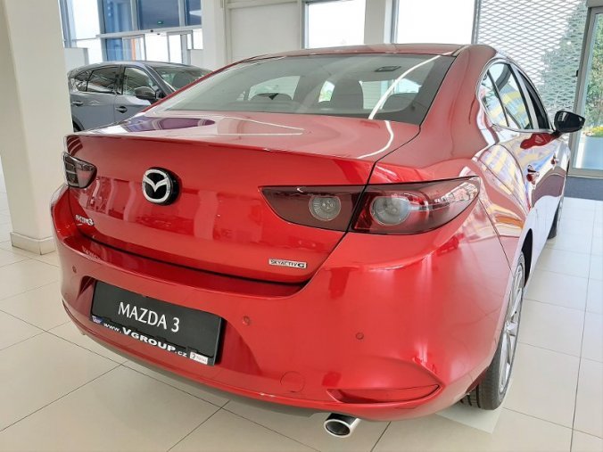 Mazda 3, 2,0 150k - odběr 03/2020, barva červená