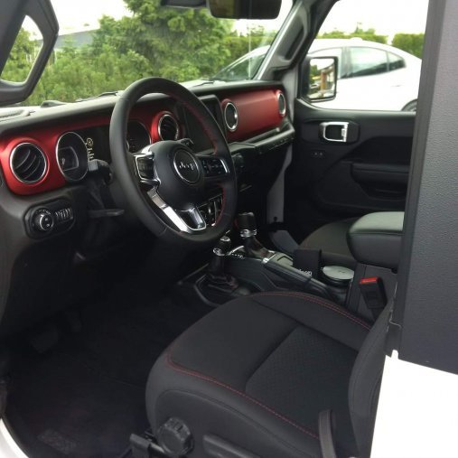 Jeep Wrangler, 2.2 CRD Rubicon 8ATX, barva bílá