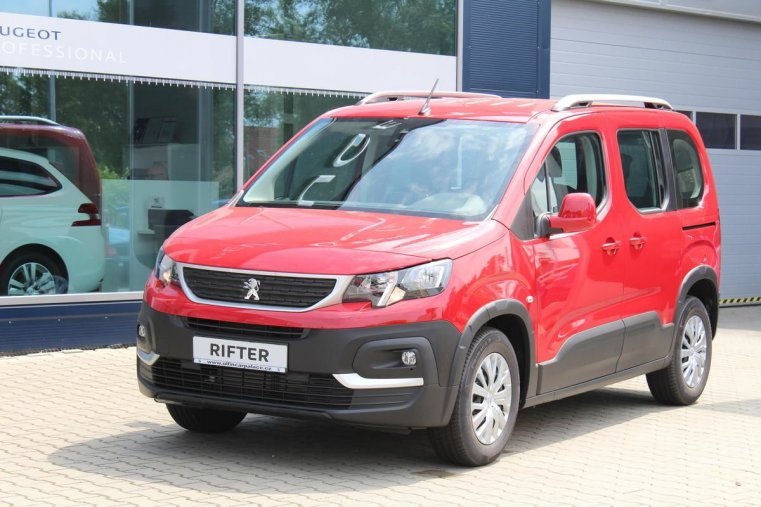 Peugeot Rifter, ACTIVE 1.5 75kW, barva červená