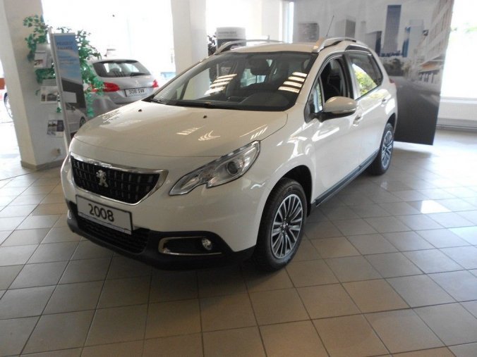 Peugeot 2008, ACTIVE 1.2 PureTech 130 S&amp;, barva bílá