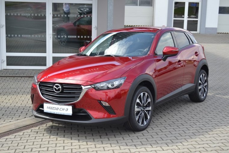 Mazda CX-3, 2,0 121k, barva červená