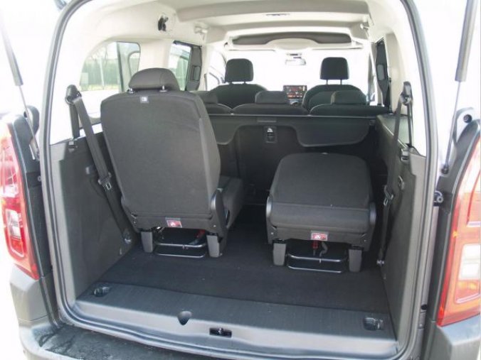 Citroën Berlingo, XL Feel Pack 1,5BHDi 130 7míst, barva béžová