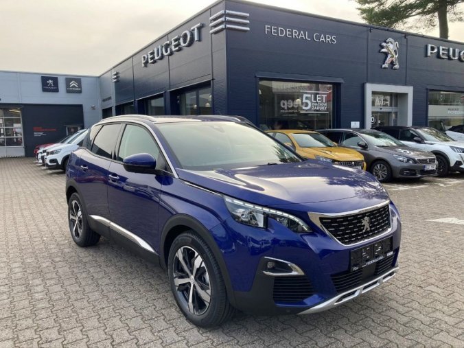 Peugeot 3008, Allure 1,5 BlueHDi 130 96 kW S, barva modrá