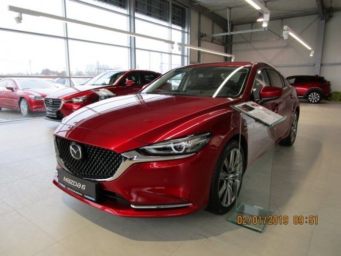 Mazda 6, 2.5i, barva červená