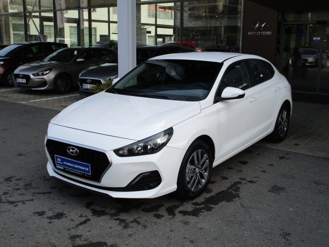 Hyundai i30, 1,4 T-GDI 103 kW (95 NAT) 6 st. man, barva bílá