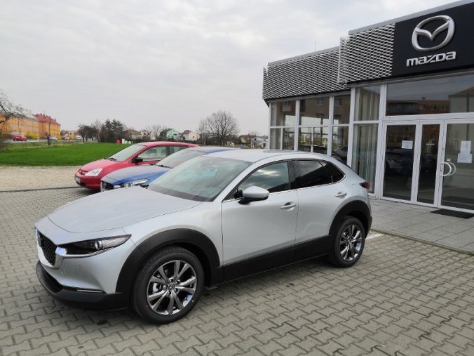 Mazda CX-30, 2,0sky-X 132kW/180k, barva stříbrná