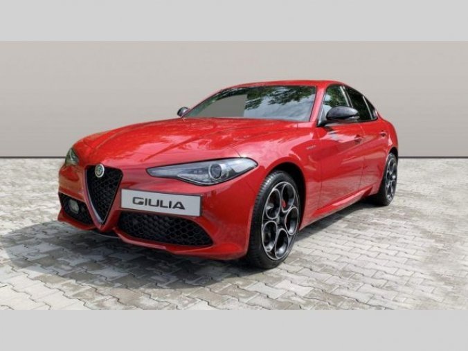 Alfa Romeo Giulia, 2,0 Turbo 280 k ATX AWD VELOCE, barva červená