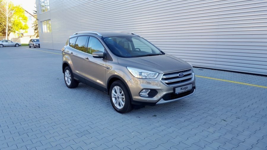 Ford Kuga, Titanium TOP Edition, 5dveřová, 1.5 EcoBoost 110 kW/150 k, 6st. automatická, barva stříbrná