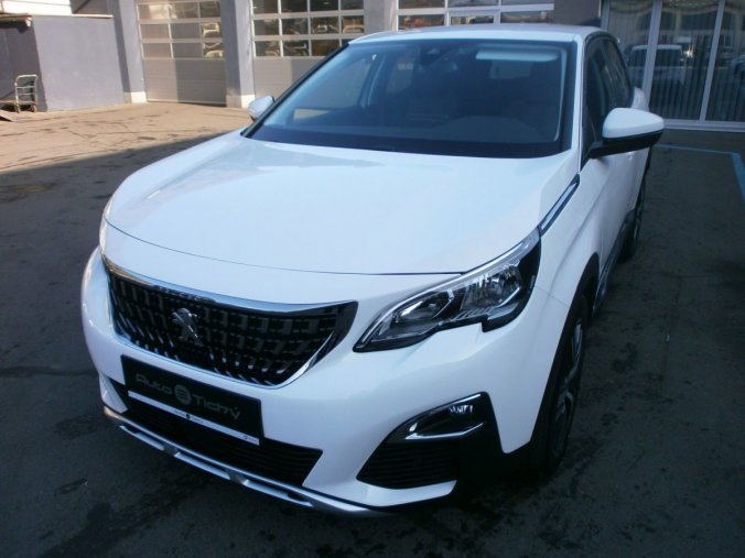 Peugeot 3008, Allure 1,5 BlueHDi 130 96 kW S, barva bílá