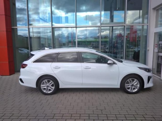 Kia Ceed, SW 1,5 TGDi TOP, barva bílá