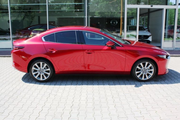 Mazda 3, SKYACTIV-G, barva červená