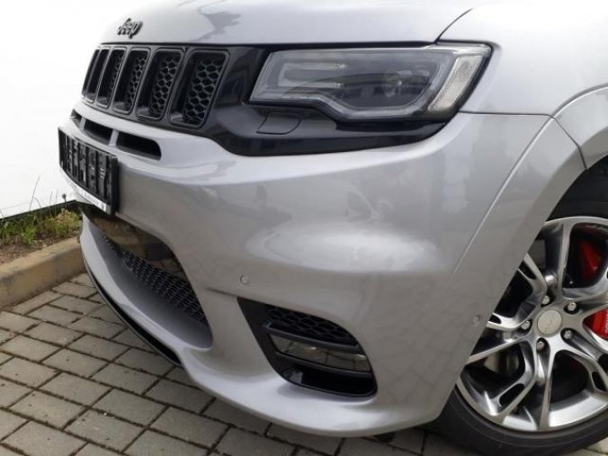 Jeep Grand Cherokee, SRT 6,4 V8    AKCE!, barva stříbrná