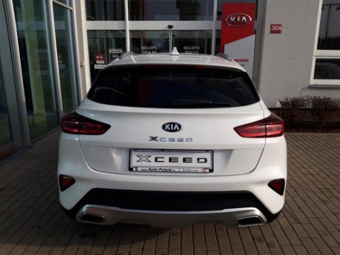 Kia XCeed, 1,4 T-GDi  TOP 7DCT, barva bílá