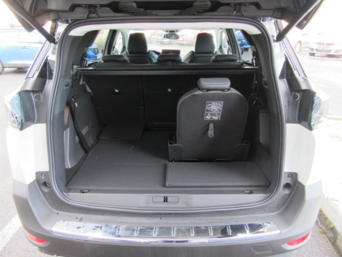 Peugeot 5008, Allure Pack 1.2 PT EAT8, barva bílá