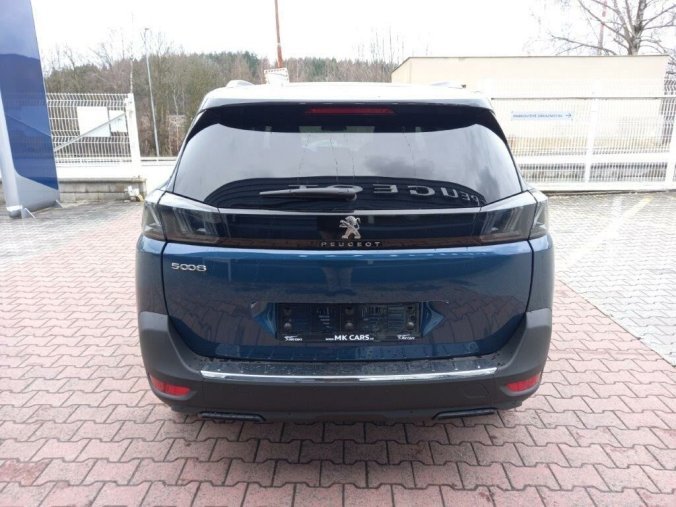 Peugeot 5008, Peugeot 5008 Allure Pack BlueHdi 130k EAT8, barva modrá