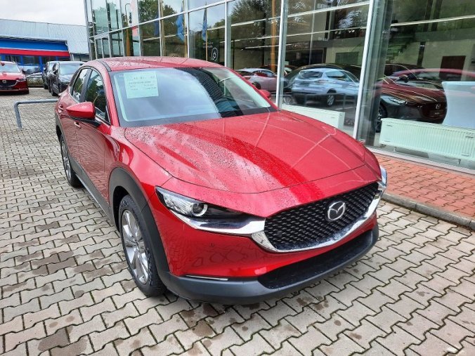 Mazda CX-30, SKYACTIV-G, barva červená