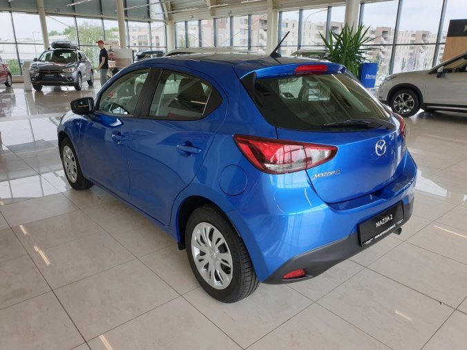 Mazda 2, 1,5G 175, barva modrá