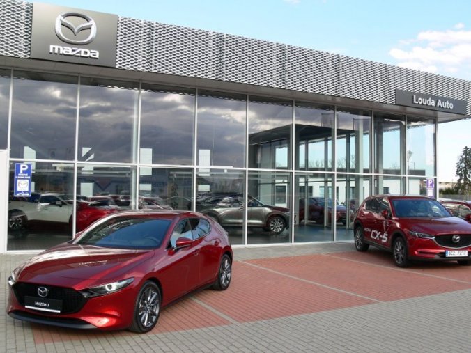 Mazda 3, 2.0 Skyactiv G122, barva červená