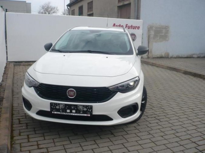 Fiat Tipo, SW 1.4 95k Street Italia, barva bílá