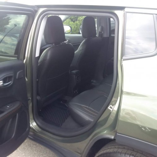 Jeep Compass, Limited 1.4 MultiAir 170k AWD AT9, barva zelená