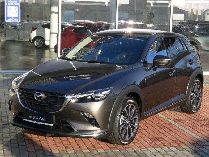 Mazda CX-3, 2.0 Skyactiv G150 AWD A/T + NAVI, barva šedá