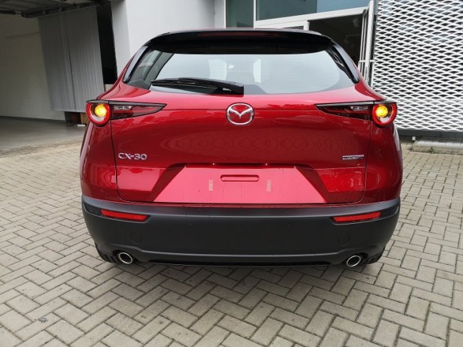 Mazda CX-30, Skyactiv-G 122k, barva červená