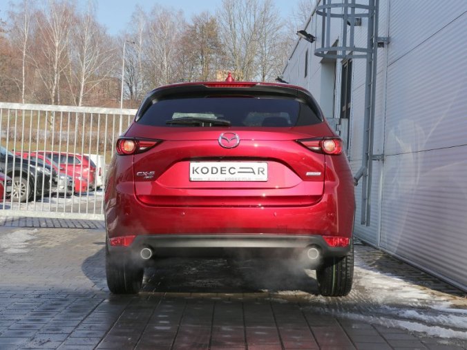 Mazda CX-5, 2,5 Skyactiv-G 143kW/194k, barva červená