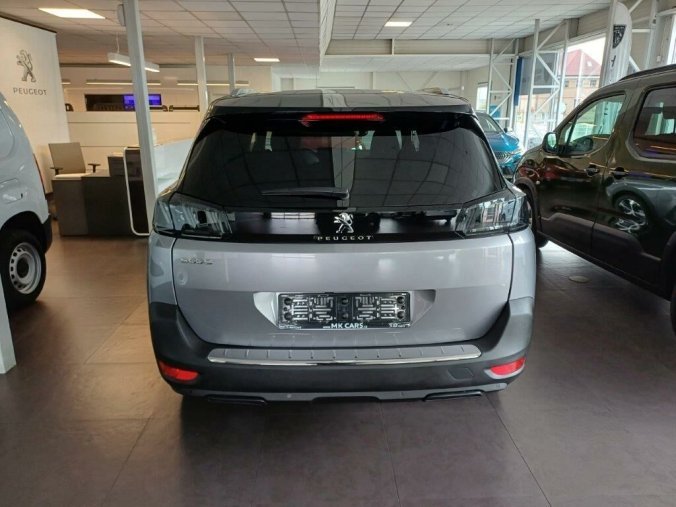 Peugeot 5008, Peugeot 5008, barva šedá