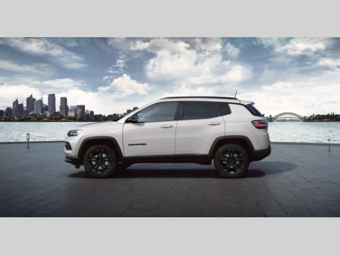 Jeep Compass, Night Eagle 1.5 e-Hybrid 130k, barva bílá